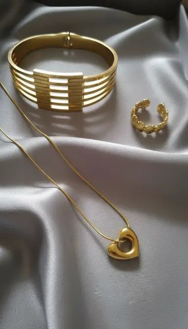 Real Heart Extravaganza Hamper - Anti Tarnish Jewellery Hamper - Image 5